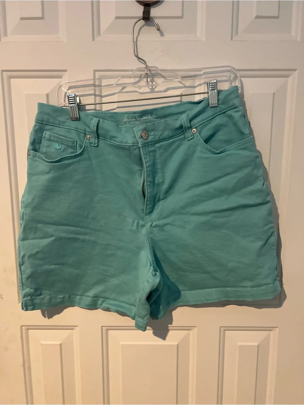 Gloria Vanderbilt Aqua Green Stretch Bermuda Shorts